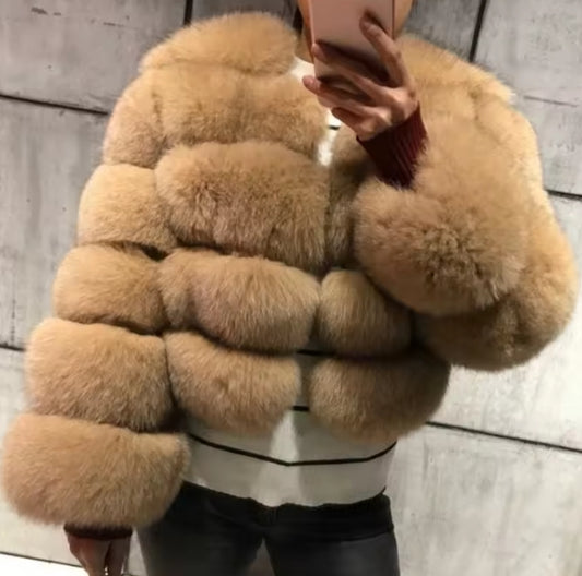 "Cropped Faux Fur Coat for Women - Warm Faux Fox Fur Winter Jacket with Long Sleeves"